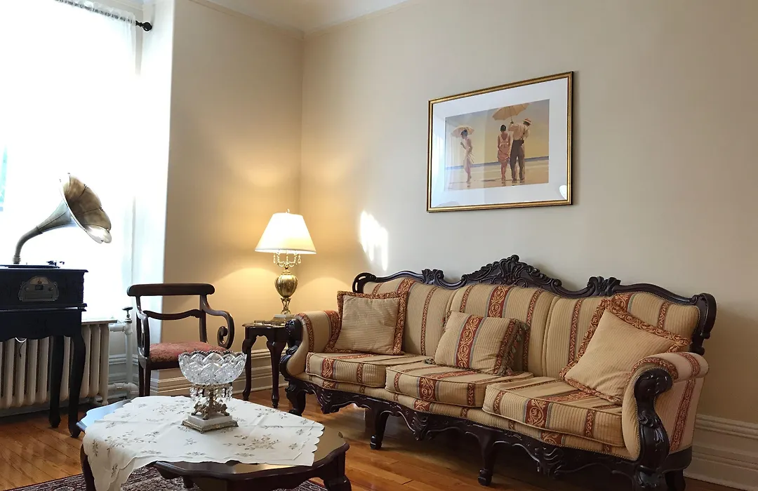 The Century House Bed And Breakfast Ottawa-1